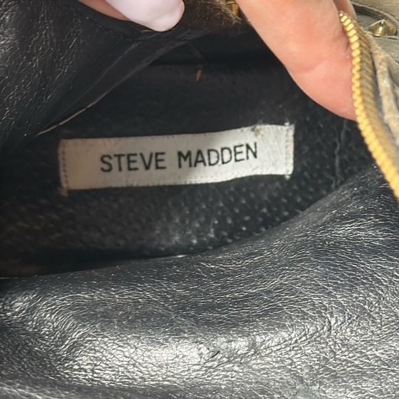 Steve Madden Monica Distressed Grey Leather Studded Biker Boots Women's Size 11 - Picture 9 of 9